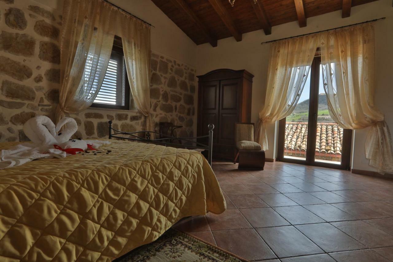 Agriturismo La Stragola 尼科西亚 外观 照片