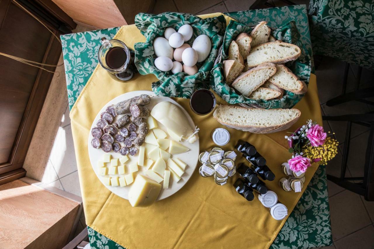Agriturismo La Stragola 尼科西亚 外观 照片